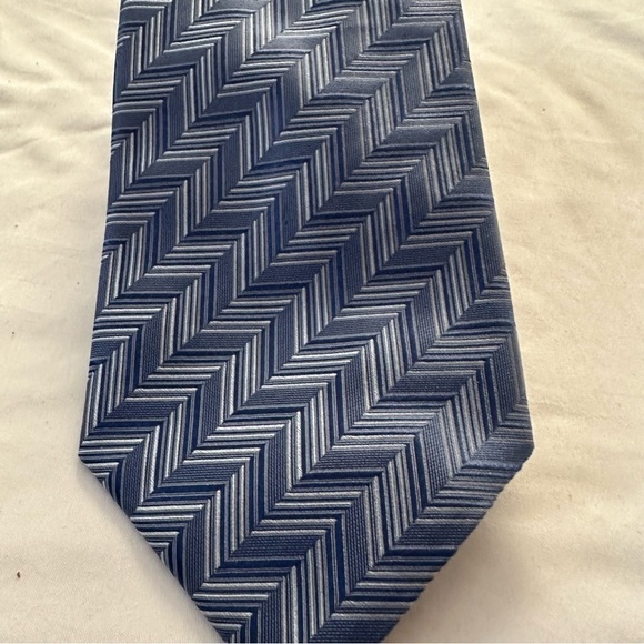 Dormeuil Geometric Repp Blue Tie 100% Silk Handmade in Italy Wide 58” x 4” - Picture 5 of 12